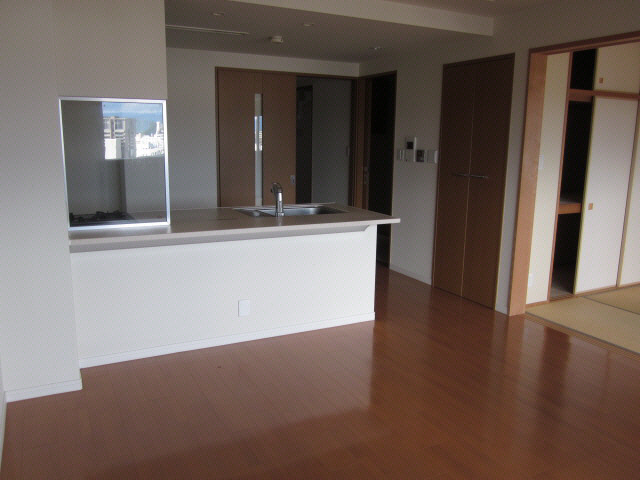 アルファステイツさくら元町 - Room 1302