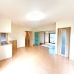 浜坂8中古住宅